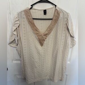 Plus Size Women's Cream V-Neck Top